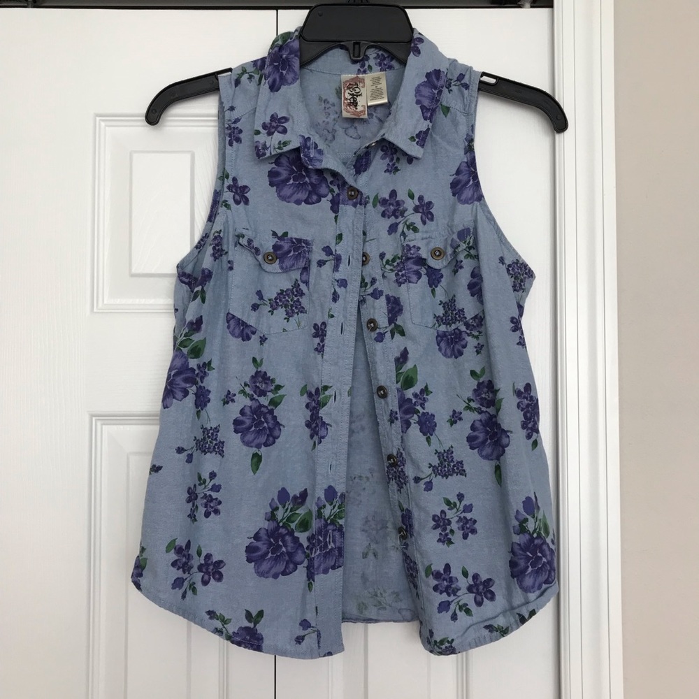 Printed chambray top